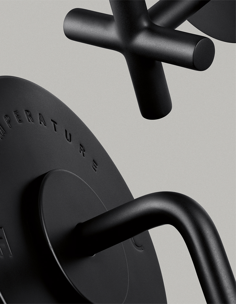 FLYTE IN MATTE BLACK